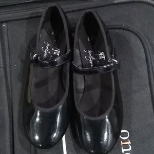 Tap shoes